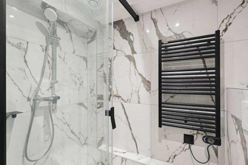 Duplex Parisien Pres Du Louvre Διαμέρισμα Εξωτερικό φωτογραφία